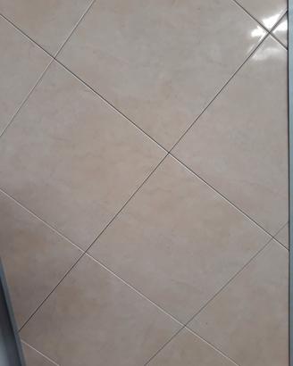 Pavimento gres porcellanato beige
