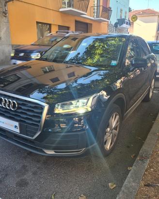 Audi Q2 1.6 TDI S tronic Business Unico Proprietar