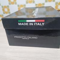 stivaletti uomo in pelle nr. 42 mai usati