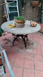 tavolo in marmo con barbecue interno h70 diam 120