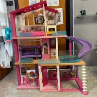 Casa di Barbie DreamHouse
