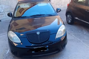 Lancia Ypsilon 1.3 Multijet (2009) momodesign