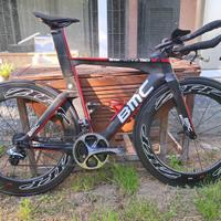 Bici da crono BMC time machine