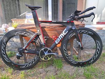 Bici da crono BMC time machine
