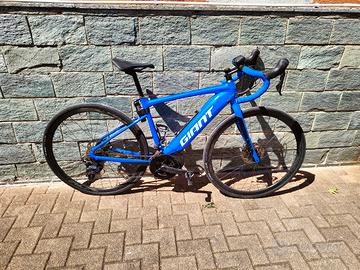 Giant Road E+ pedalata assistita