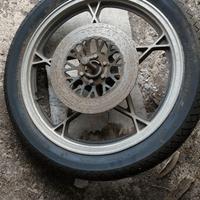 CERCHIO E GOMMA ANTERIORE SUZUKI GS 550 ANNI 80