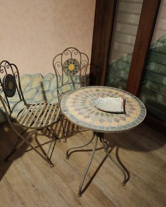 mini tavolino con due sedie abbinate pieghevoli 