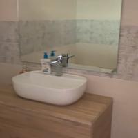 Mobile sospeso per lavabo da bagno + specchio