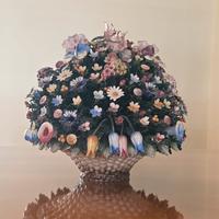 Cesto di Fiori in Ceramica di Capodimonte