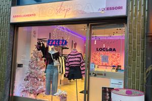 Negozio abbigliamento donna