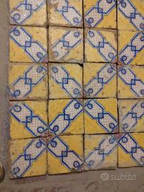 Mattonelle in  Maiolica metà Ottocento, Napoletana