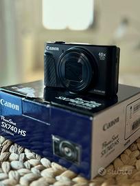 Canon SX740 Hs
