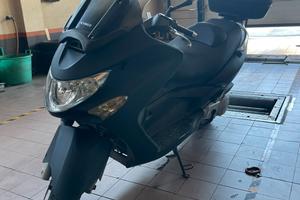 Scuter kymco 250