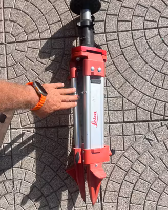 Cavalletto laser leica prof
