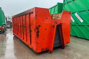 CONTAINER SCARRABILE USATO A CIELO APERTO