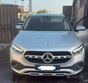 Mercedes-Benz GLA 200d executive extra