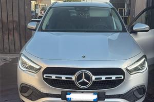 Mercedes-Benz GLA 200d executive extra