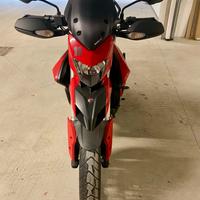 Ducati Hyperstrada 821