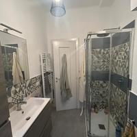 Stanza singola in ampio appartamento disponibile