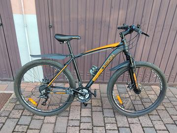 Mountain bike Momo design 