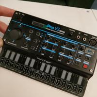 Sintetizzatore Bheringer Pro VS