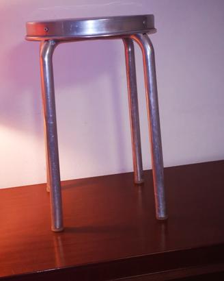 sgabello Rotondo vintage in alluminio inossidabile