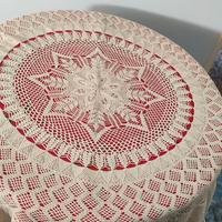 Copritavolo in pizzo rotondo