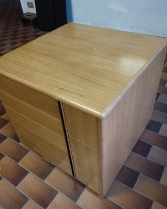 Mobili in legno di rovere produzione TECNO anni 60