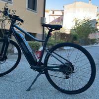 Bici a pedalata assistita come nuova