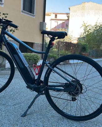 Bici a pedalata assistita come nuova