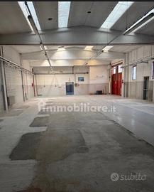 Marano Ticino: capannone mq.200