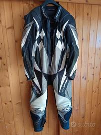 tuta intera nuova mai indossata tg 50 spyke