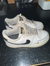 scarpe bianche