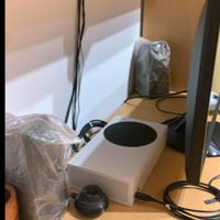 Xbox series s, monitor e casse