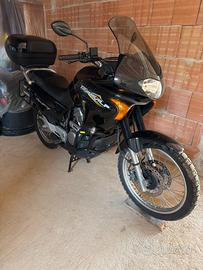 Honda Transalp 650 – Anno 2004