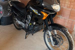 Honda Transalp 650 – Anno 2004