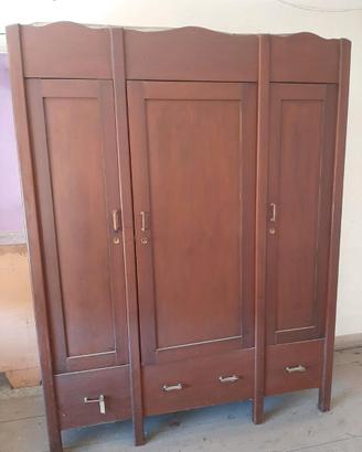 ARMADIO IN LEGNO