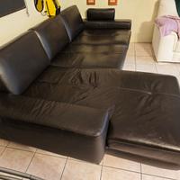 DIVANO GRANDE IN PELLE