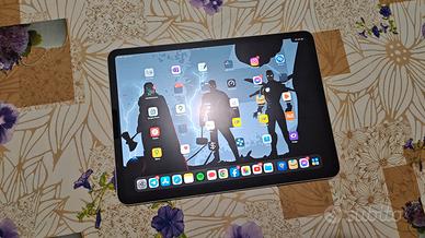 iPad pro 1 gen + tastiera + 2 cover+ penna