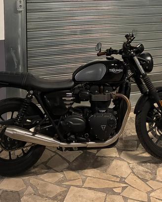 Triumph Street Twin 900