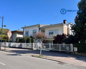 VILLA SINGOLA A LENDINARA