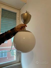 Lampadario sferico bianco ikea