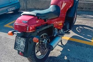 Moto kawasaki 1000gtr