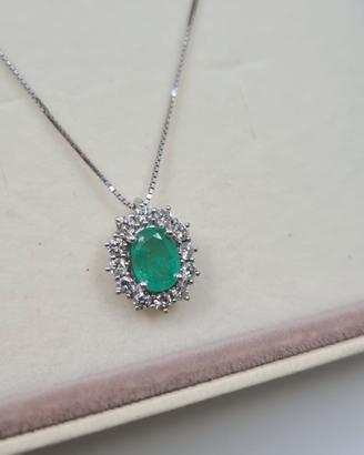 Catena con Smeraldo 1,80 Ct e Diamanti in Oro 18 k