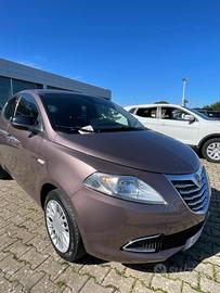 Lancia Ypsilon 1.2 69 CV 5 porte GPL Ecochic 30th 