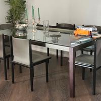 Tavolo Zanotta con sedie