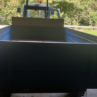 Rimorchio agricolo con asse motrice