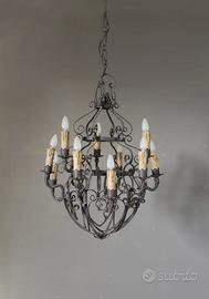 Lampadario in ferro battuto