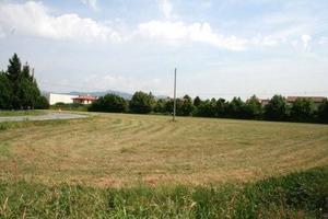 Terreno di 12150 m² a Treviolo