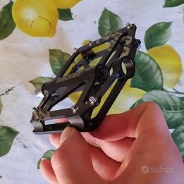 pedale destro ricambio